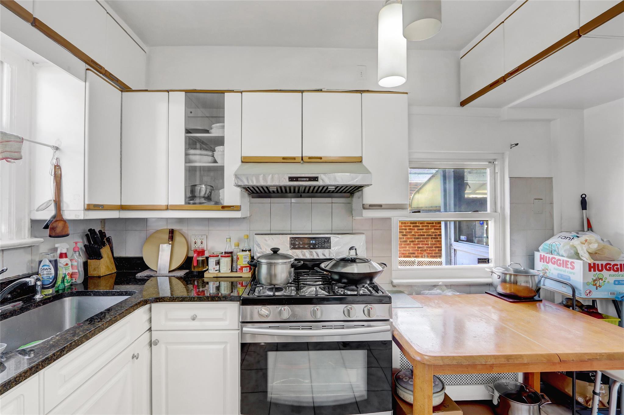 Single Family Murray  Queens, NY 11354, MLS-864112-6
