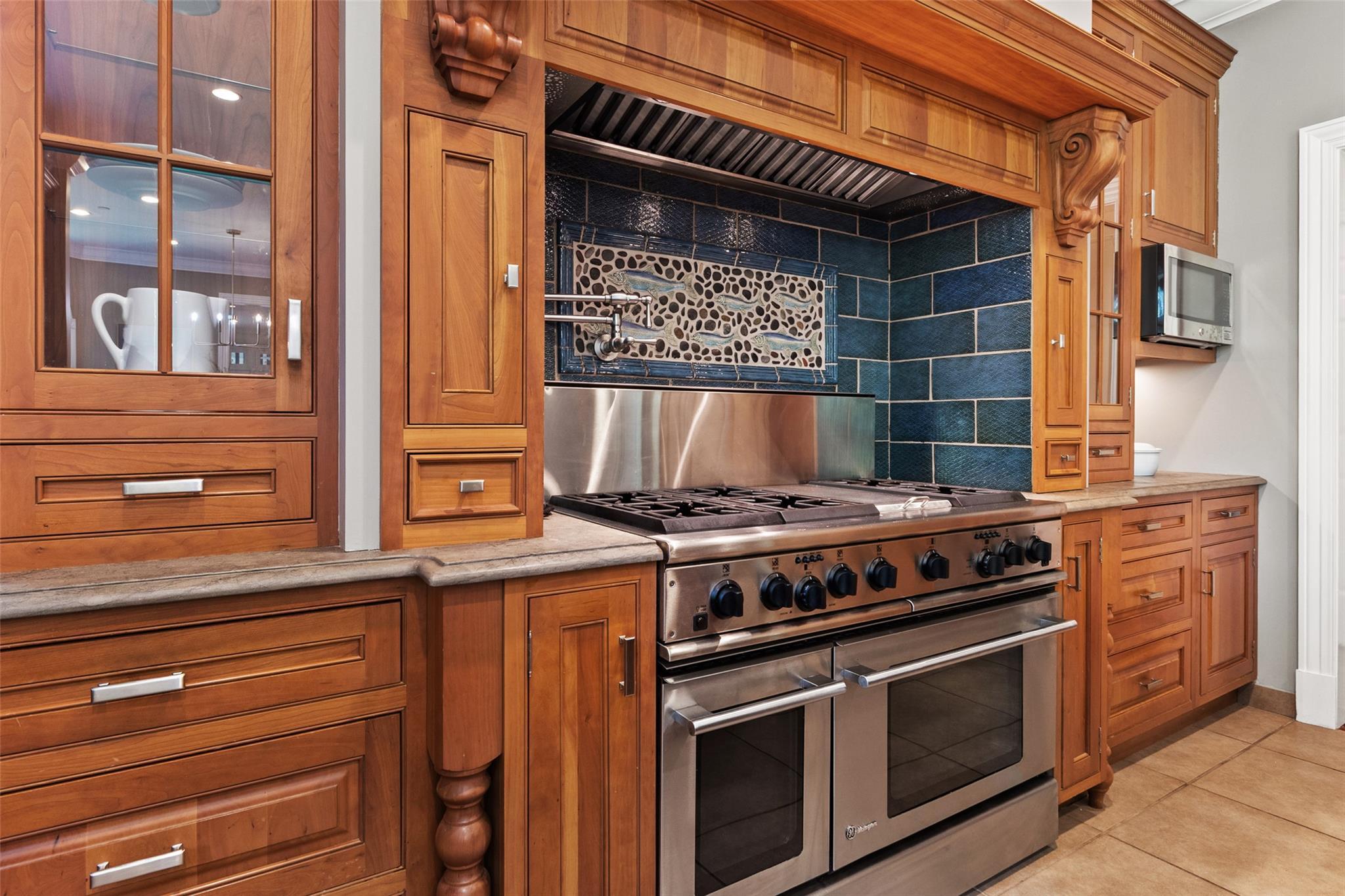 Single Family Club  Westchester County, NY 10549, MLS-864126-19