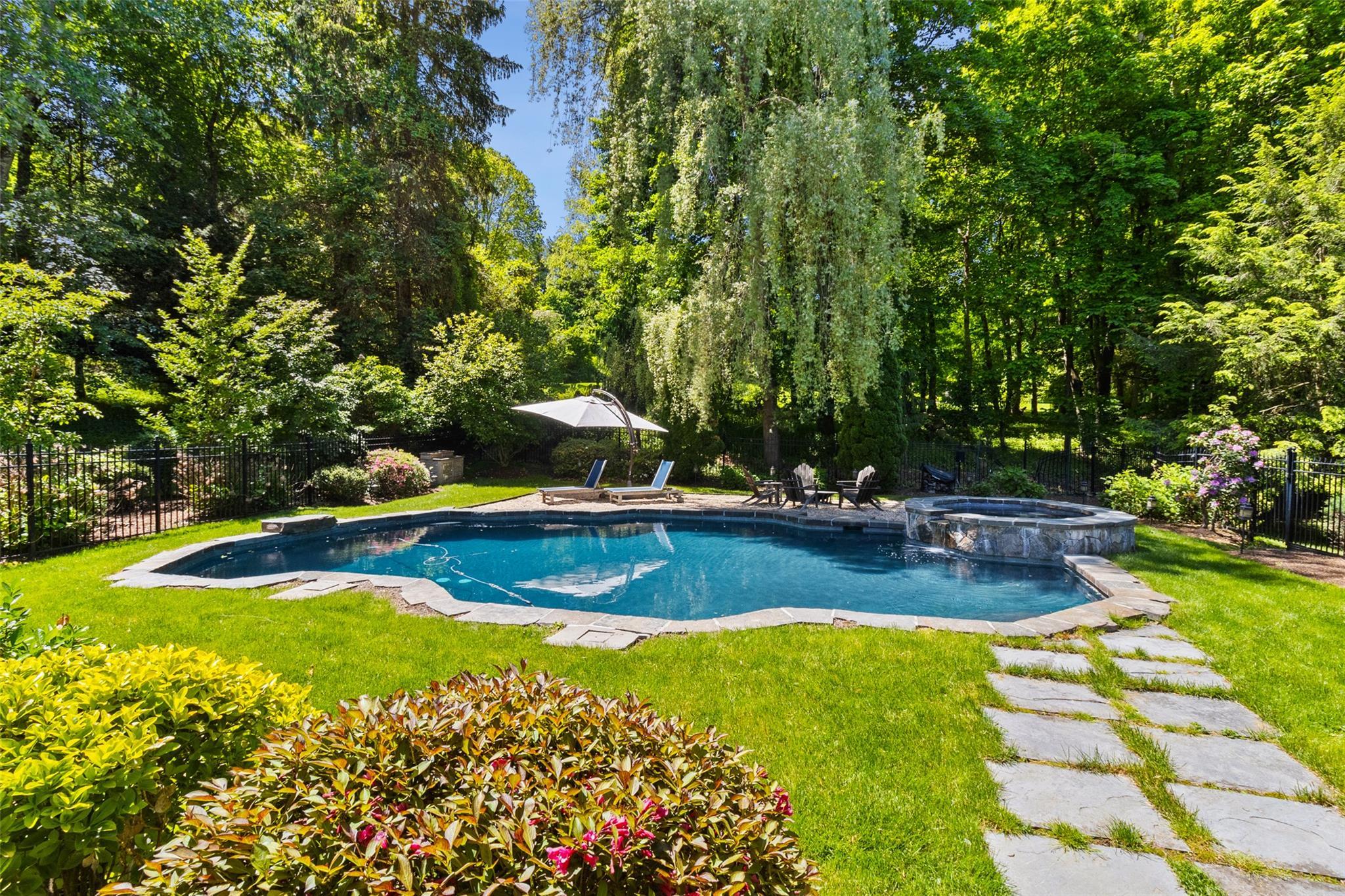 Single Family Club  Westchester County, NY 10549, MLS-864126-2
