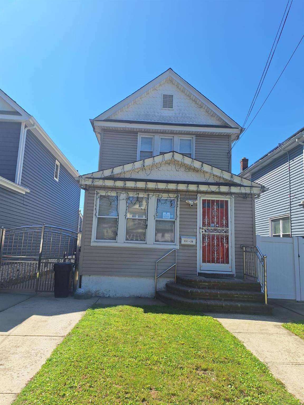 Single Family 93  Queens, NY 11426, MLS-864134-6