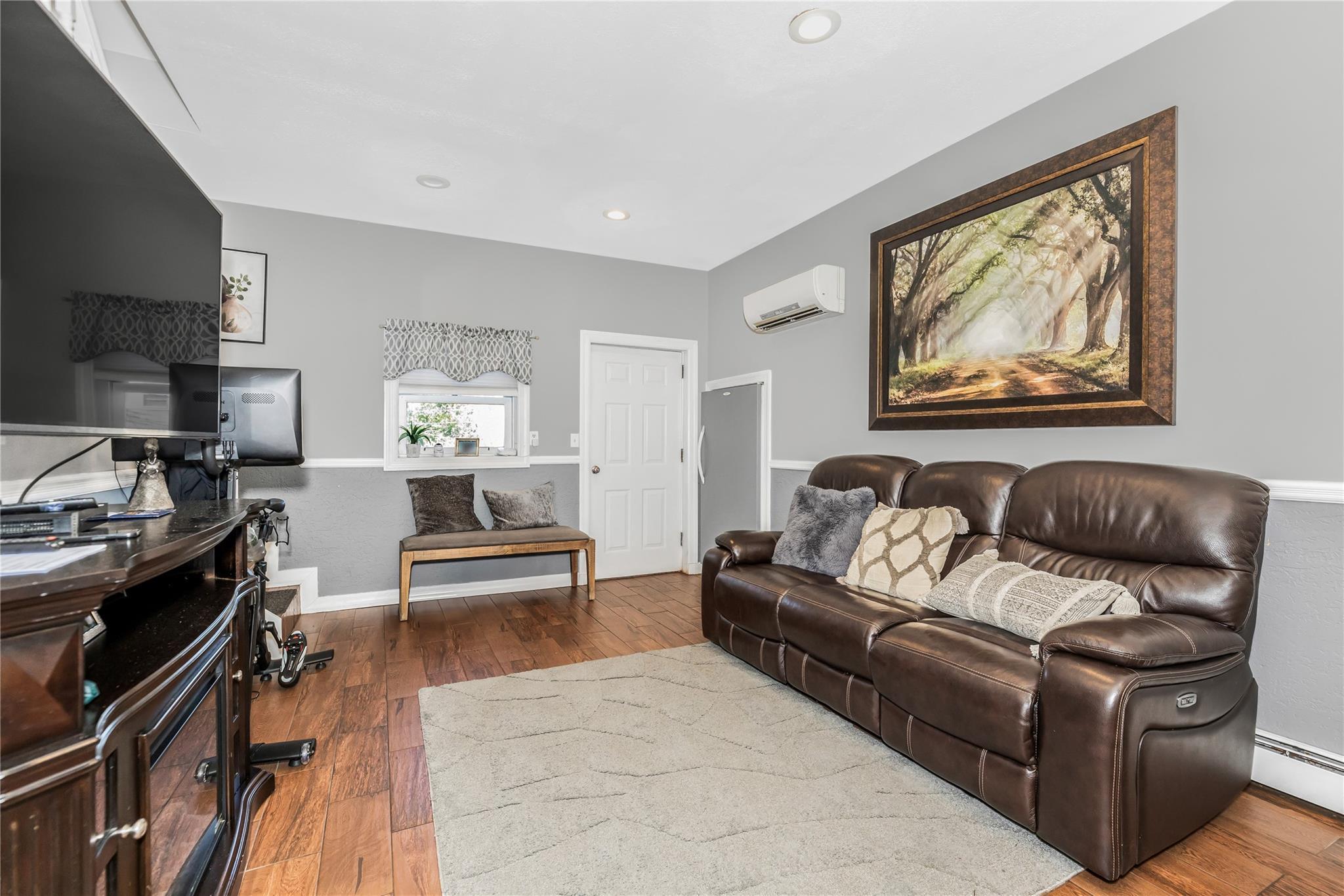 Single Family Mary Lou  Westchester County, NY 10703, MLS-864139-11