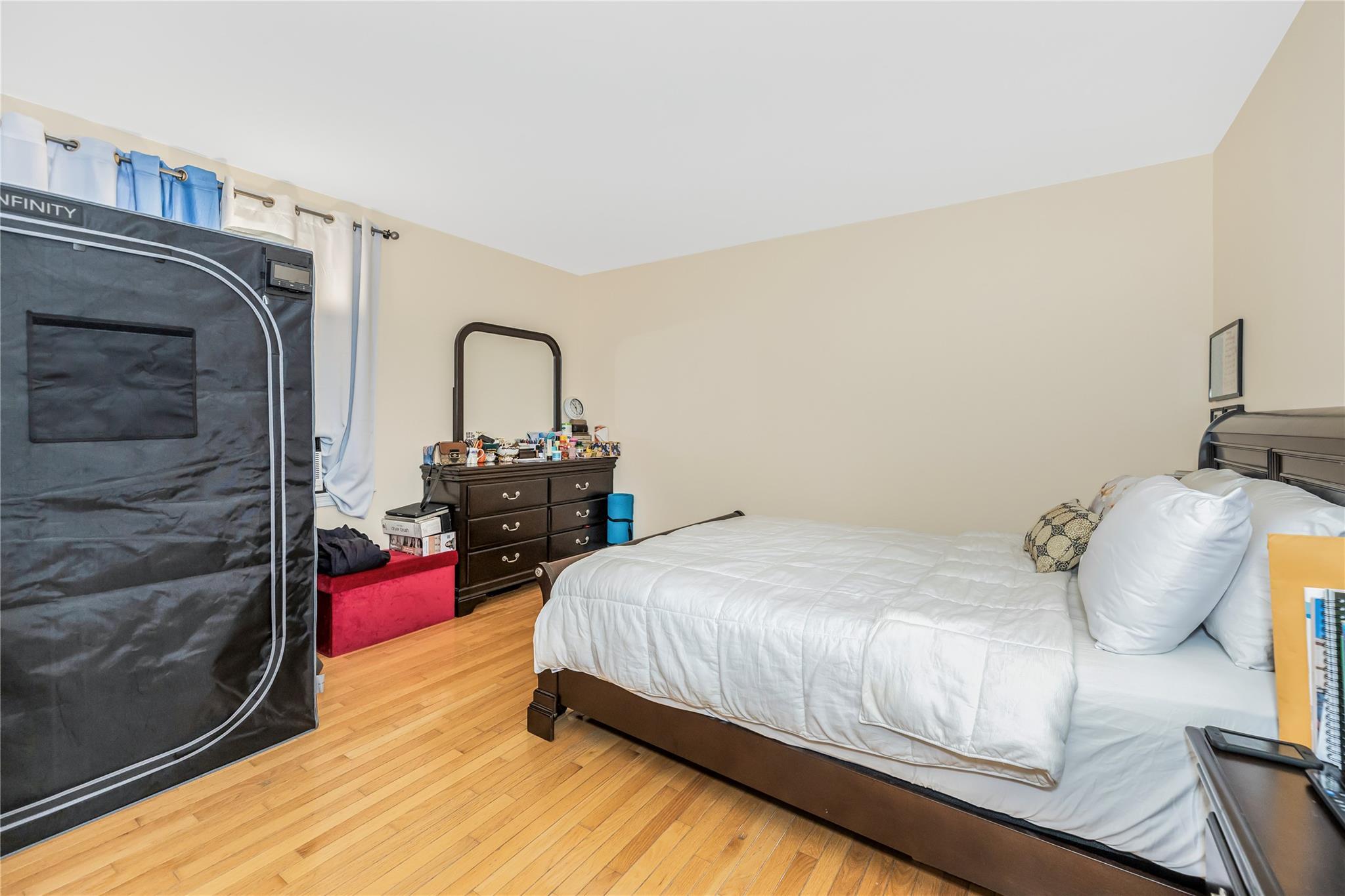 Single Family Mary Lou  Westchester County, NY 10703, MLS-864139-36