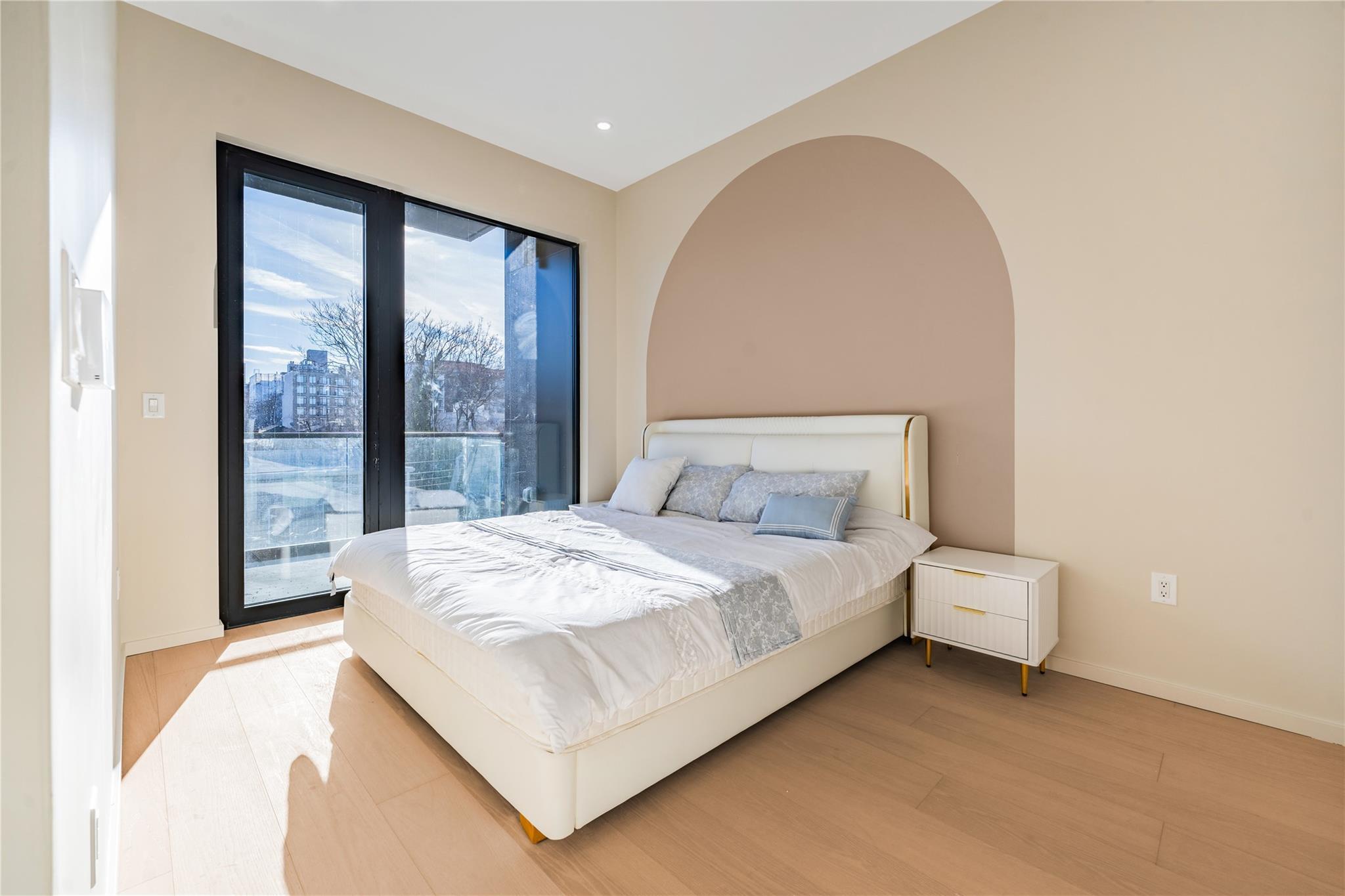 Condo 21st  Queens, NY 11106, MLS-864146-3