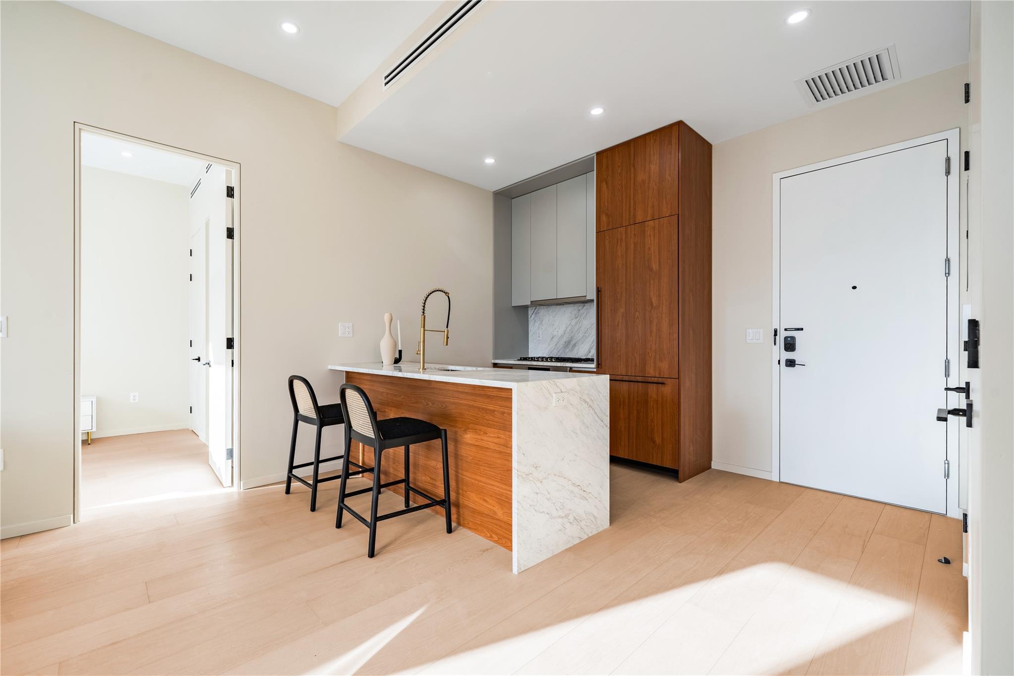Condo 21st  Queens, NY 11106, MLS-864146-7