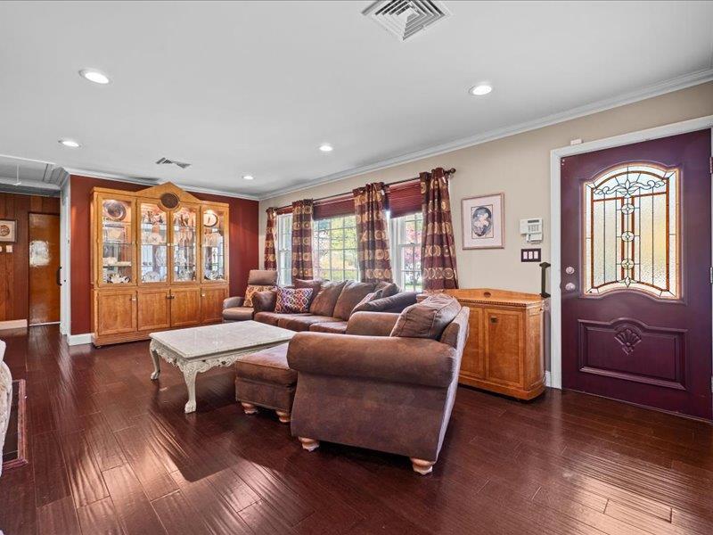 Single Family Airmont  Rockland County, NY 10901, MLS-864152-16