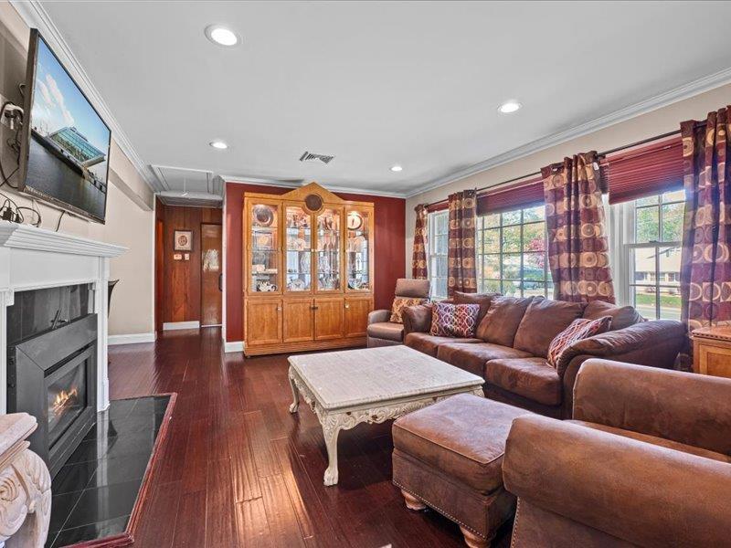 Single Family Airmont  Rockland County, NY 10901, MLS-864152-17
