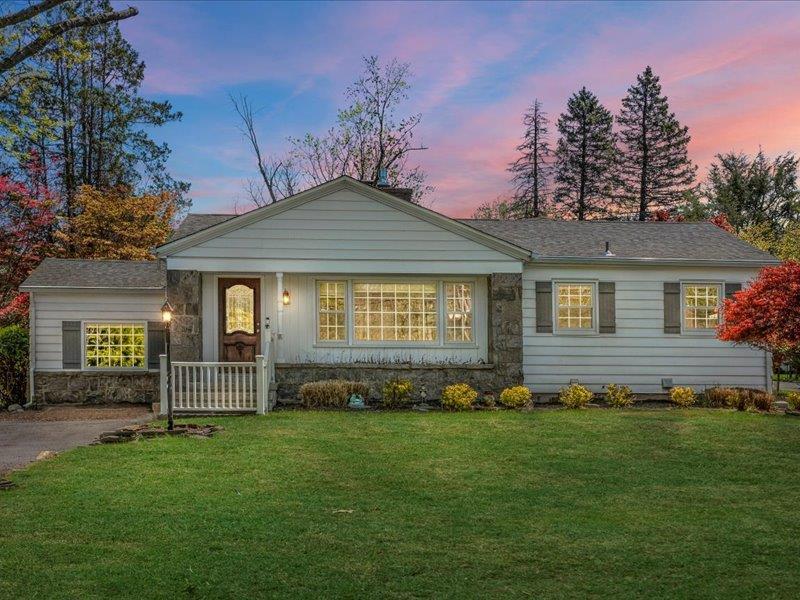 Single Family Airmont  Rockland County, NY 10901, MLS-864152-40