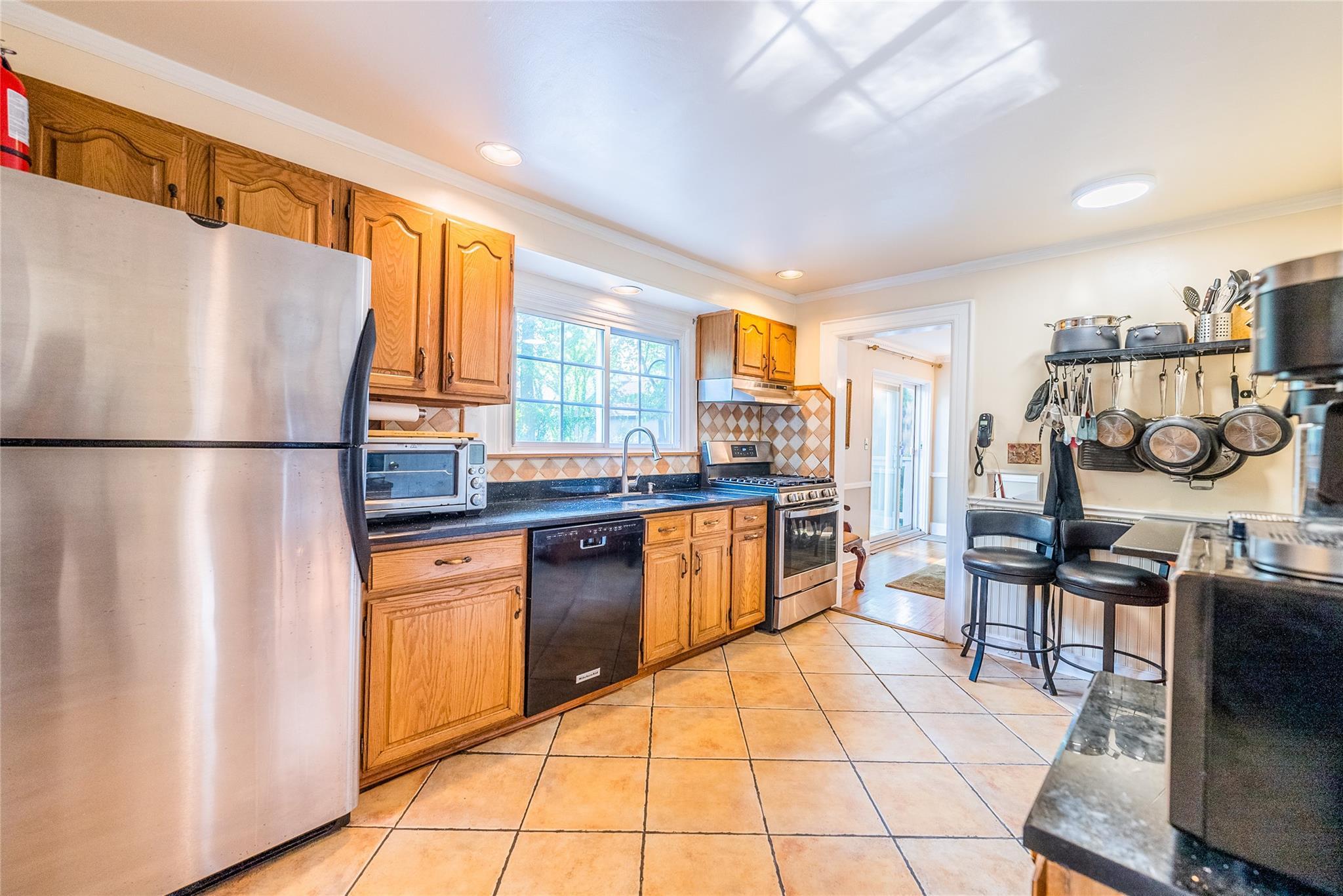 Single Family Cary  Nassau County, NY 11021, MLS-864153-23