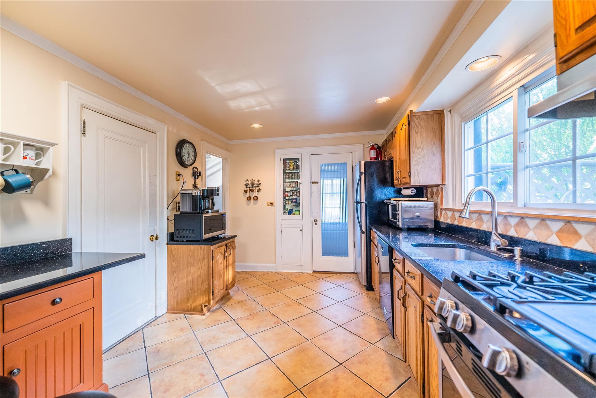 Single Family Cary  Nassau County, NY 11021, MLS-864153-25