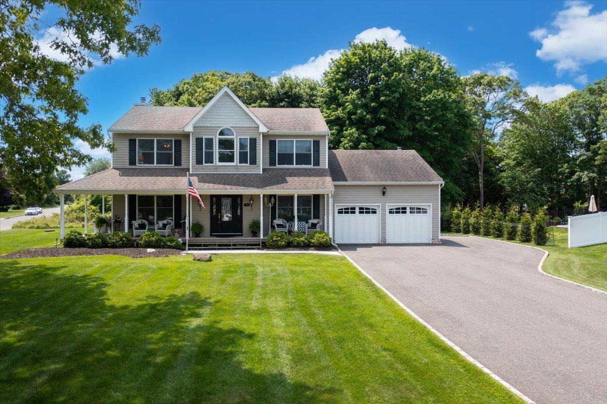 Single Family Moor  Suffolk County, NY 11772, MLS-864173-2