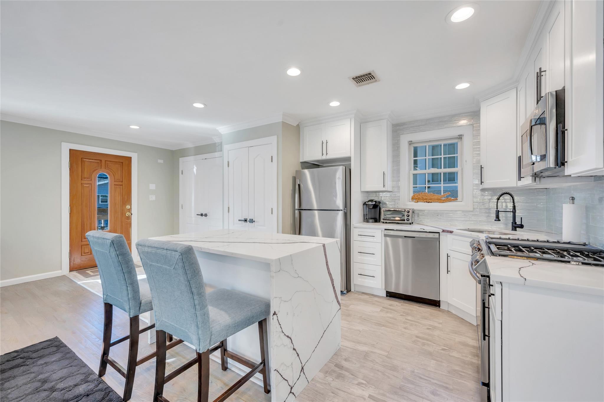 Single Family Brookline  Nassau County, NY 11561, MLS-864178-21
