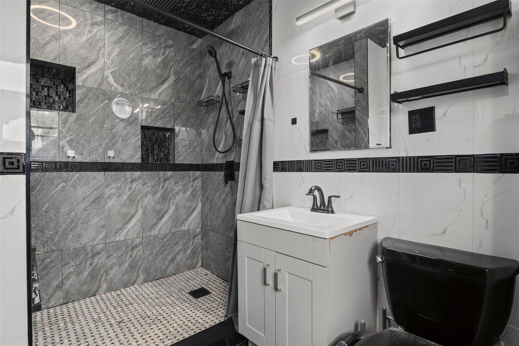 Single Family Randall  Bronx, NY 10465, MLS-864181-10
