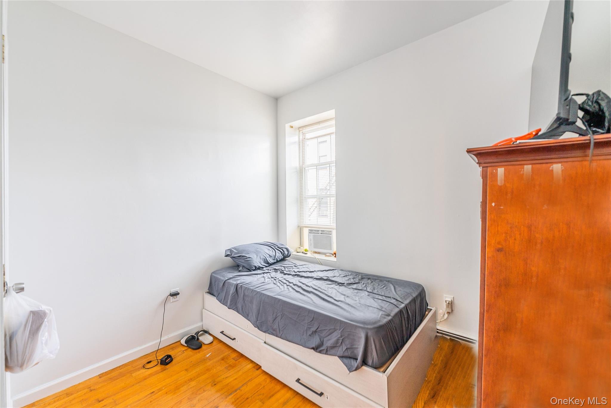 Single Family Etna Brooklyn, NY 11208, MLS-864190-8