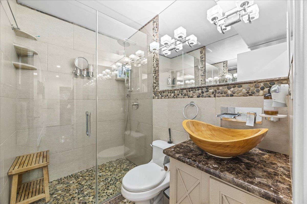 Single Family Bulaire Nassau County, NY 11518, MLS-864194-15