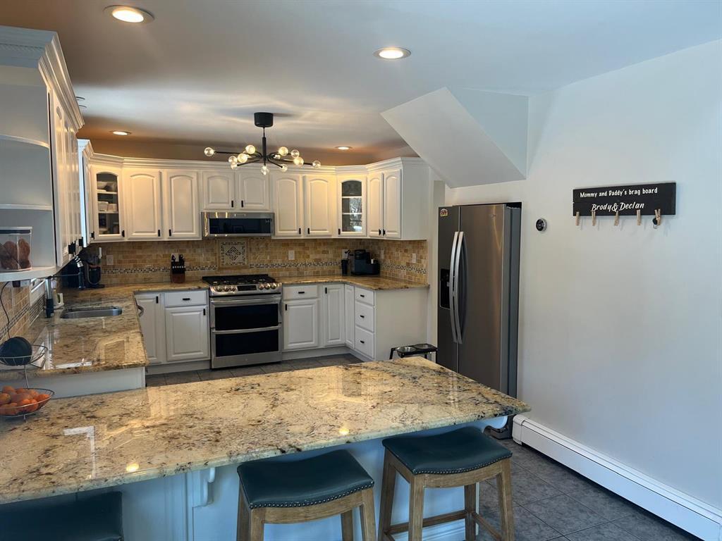 Single Family Cornfield  Suffolk County, NY 11725, MLS-864202-10