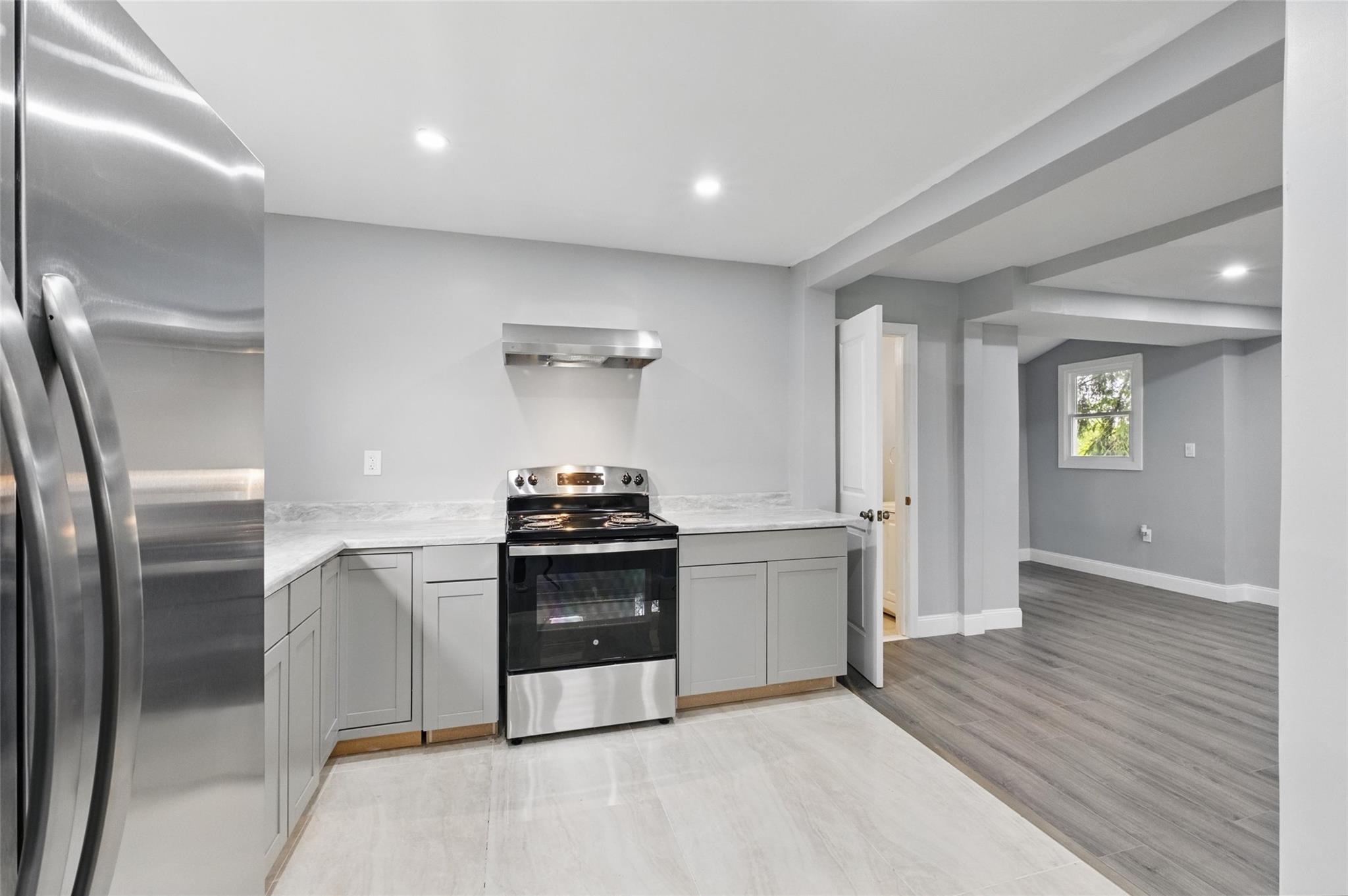 Single Family Broadway/route 9w  Ulster County, NY 12487, MLS-864204-11
