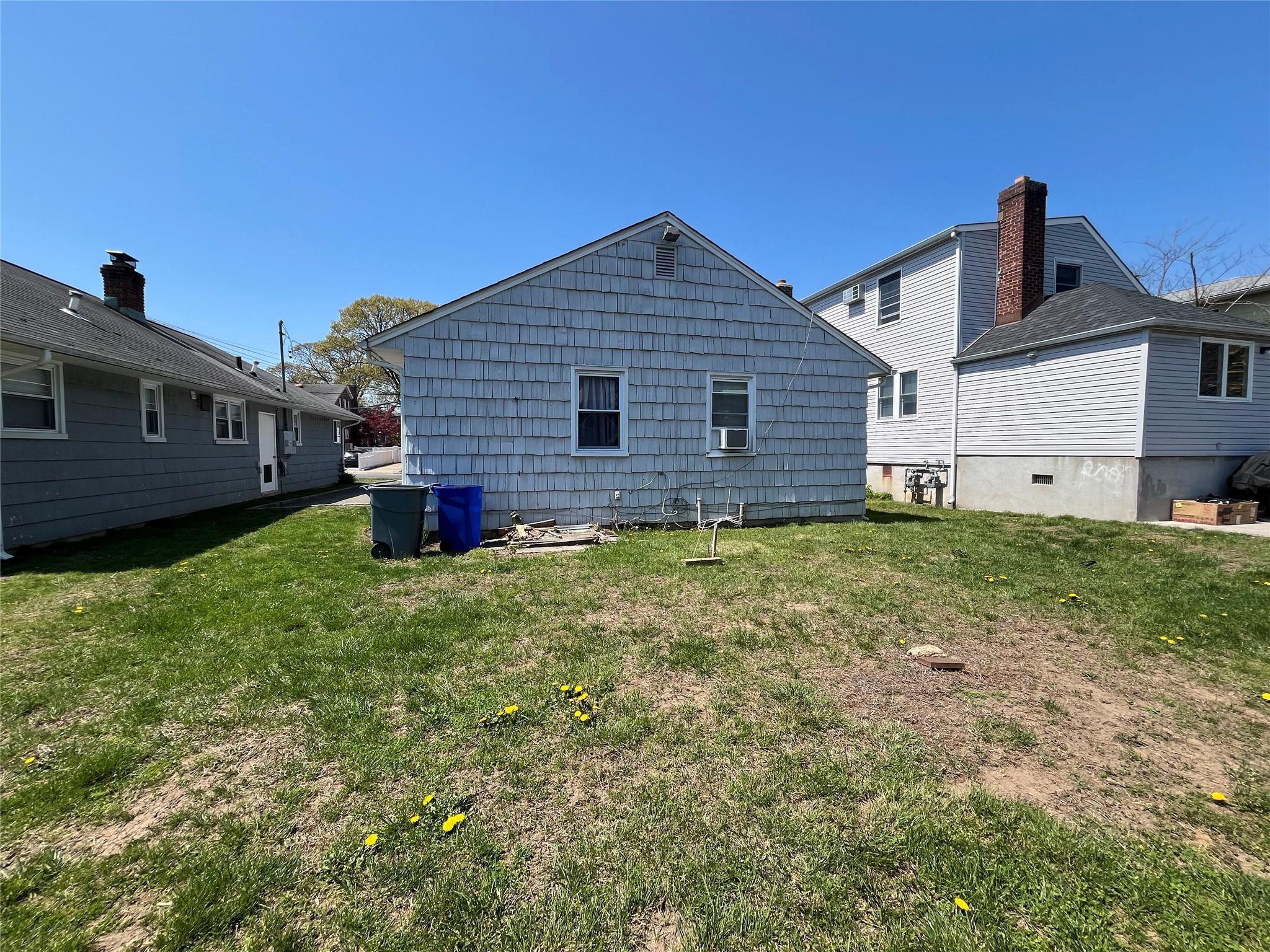 Single Family Firwood  Nassau County, NY 11050, MLS-864215-3