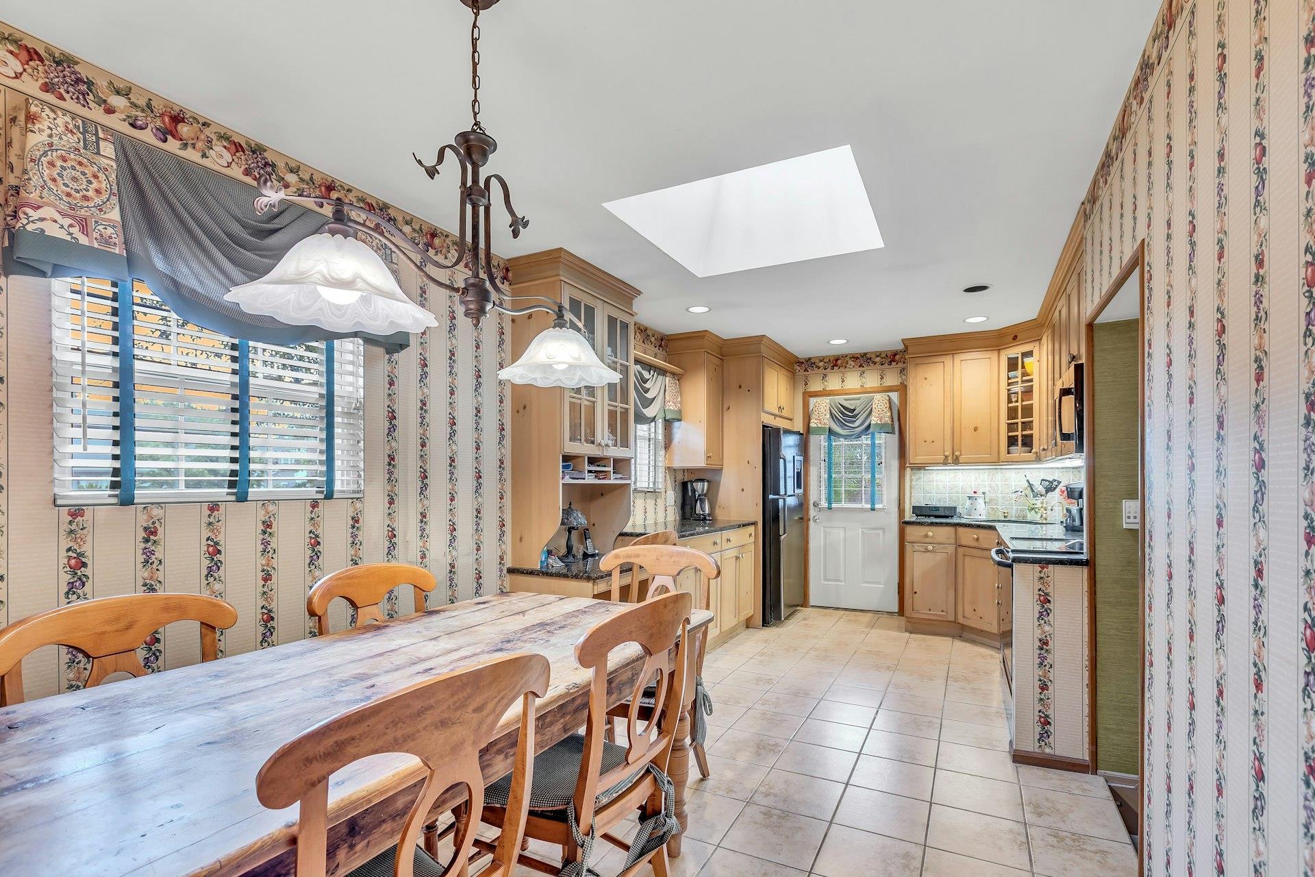 Single Family Warren  Nassau County, NY 11803, MLS-864219-12
