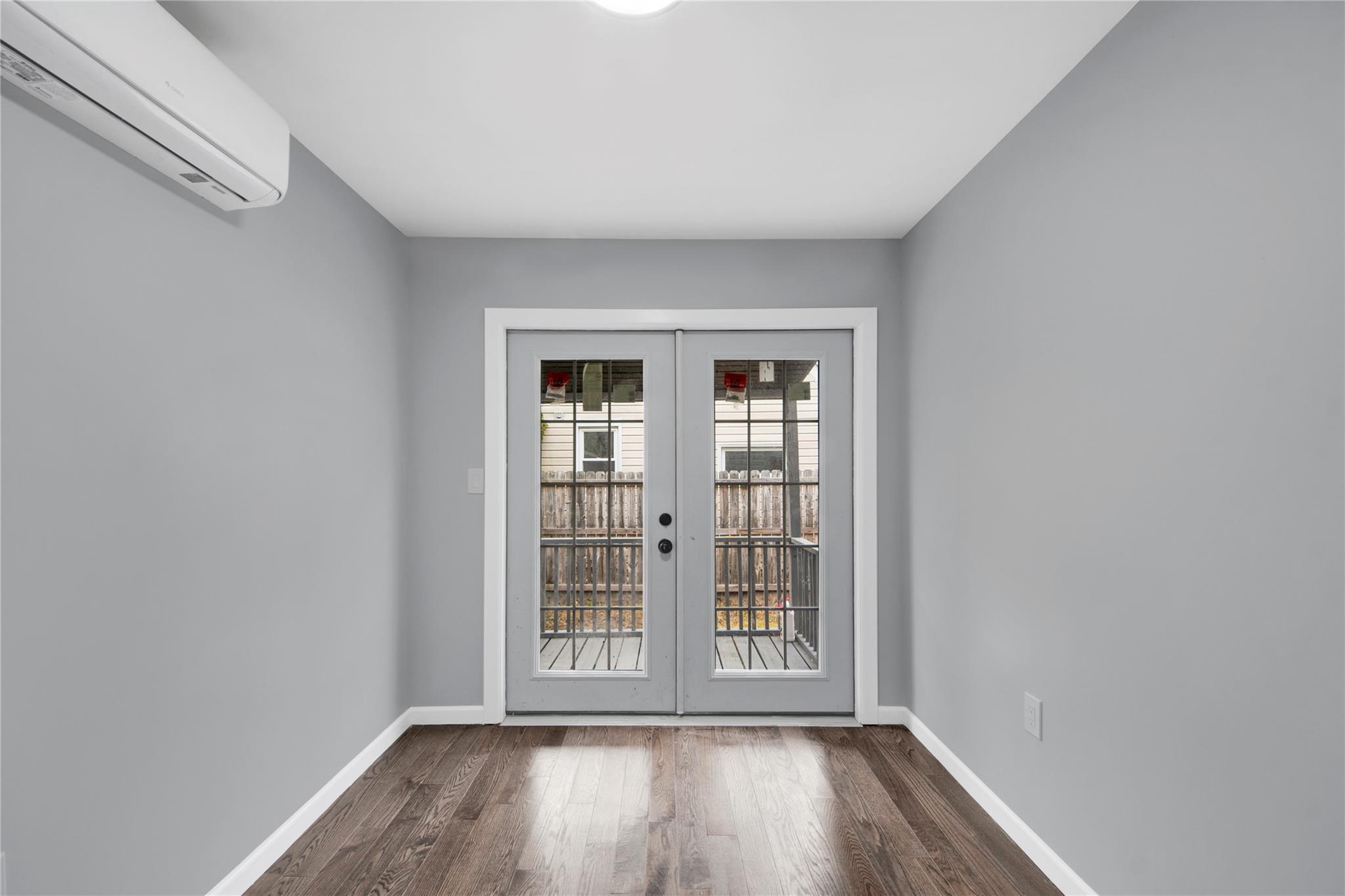 Single Family Terrace  Bronx, NY 10464, MLS-864237-11