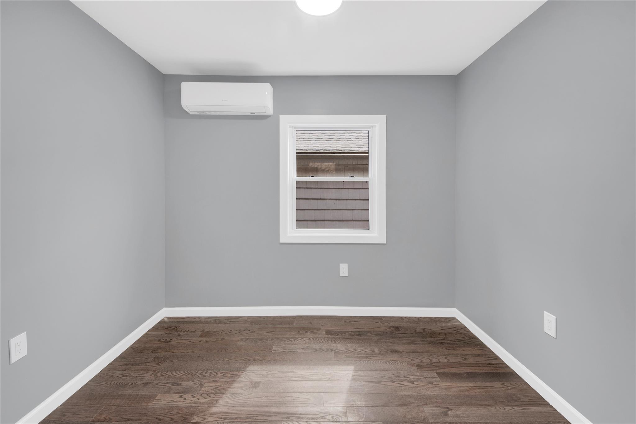 Single Family Terrace  Bronx, NY 10464, MLS-864237-14