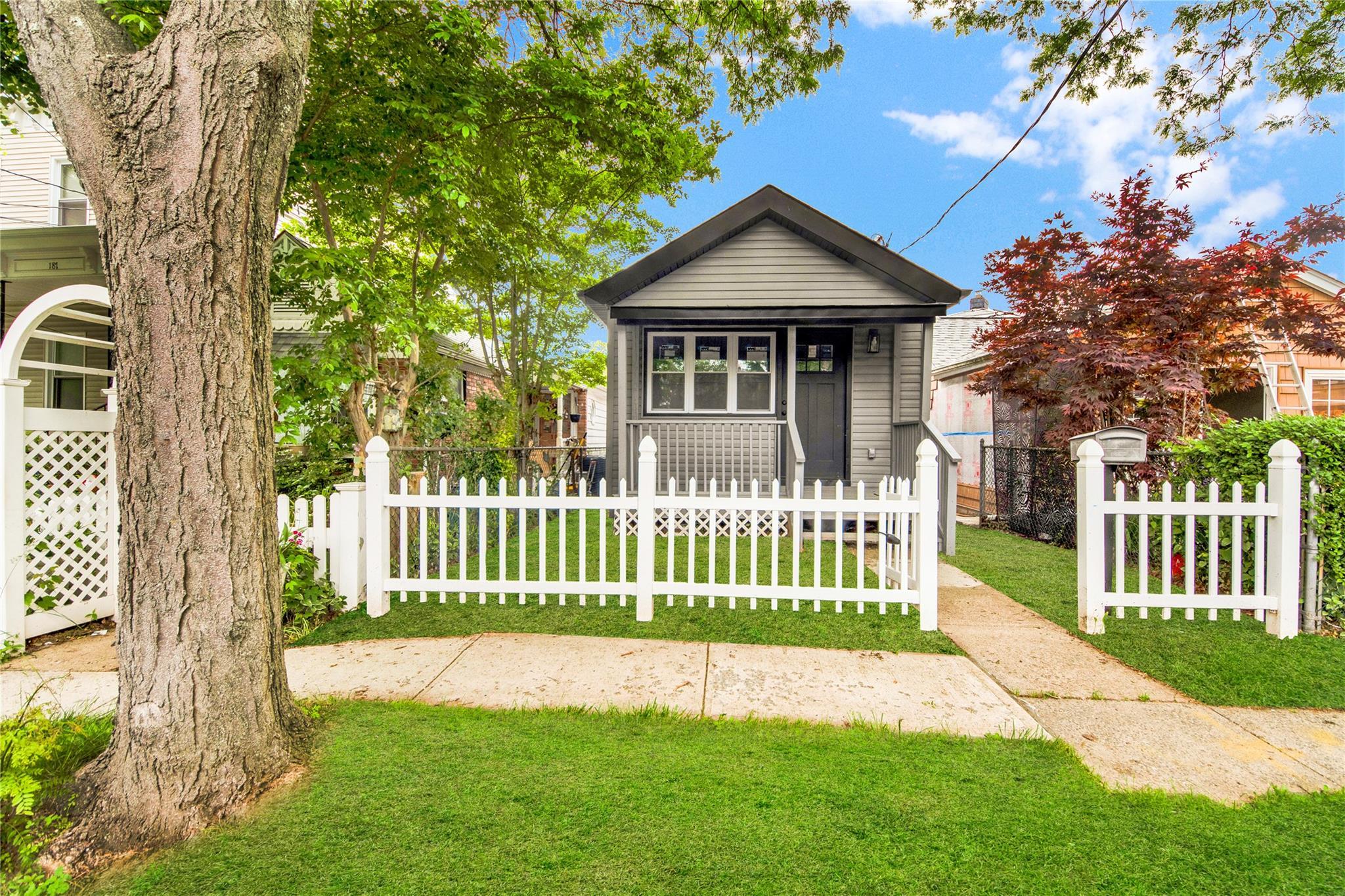 Single Family Terrace  Bronx, NY 10464, MLS-864237-2