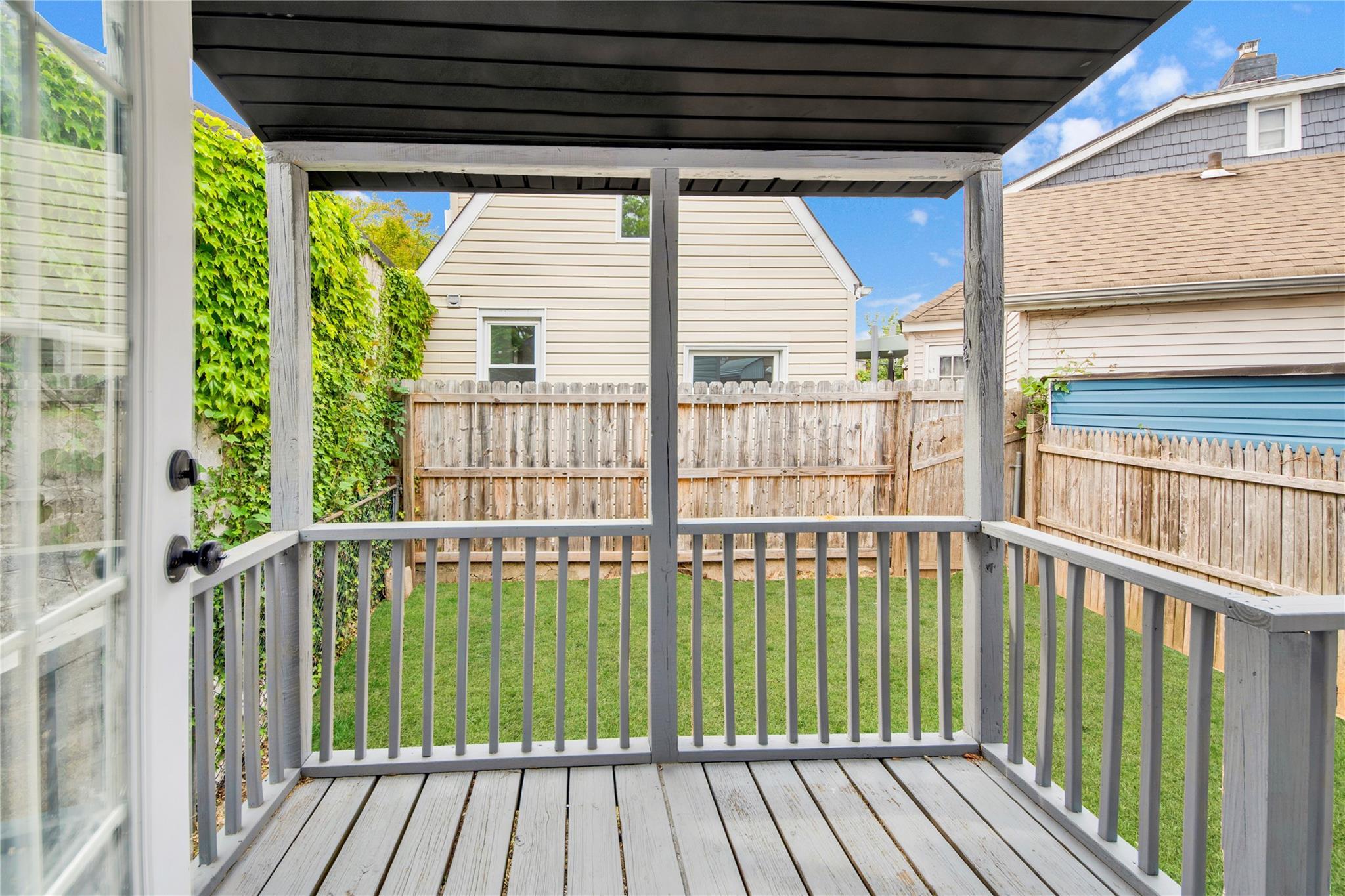Single Family Terrace  Bronx, NY 10464, MLS-864237-23