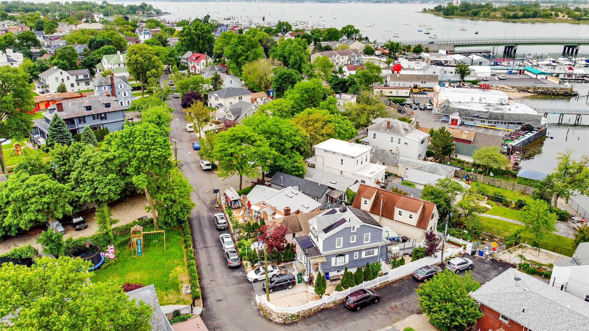 Single Family Terrace  Bronx, NY 10464, MLS-864237-25