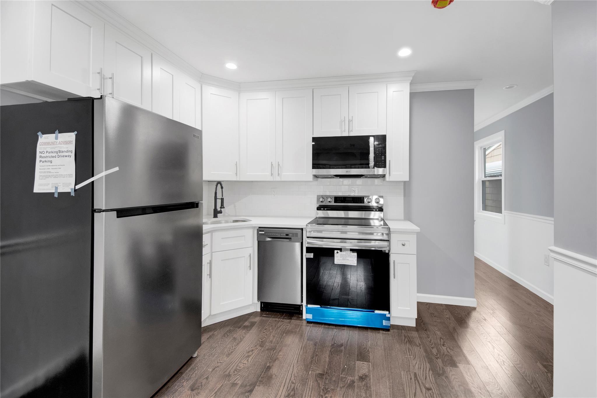Single Family Terrace  Bronx, NY 10464, MLS-864237-3