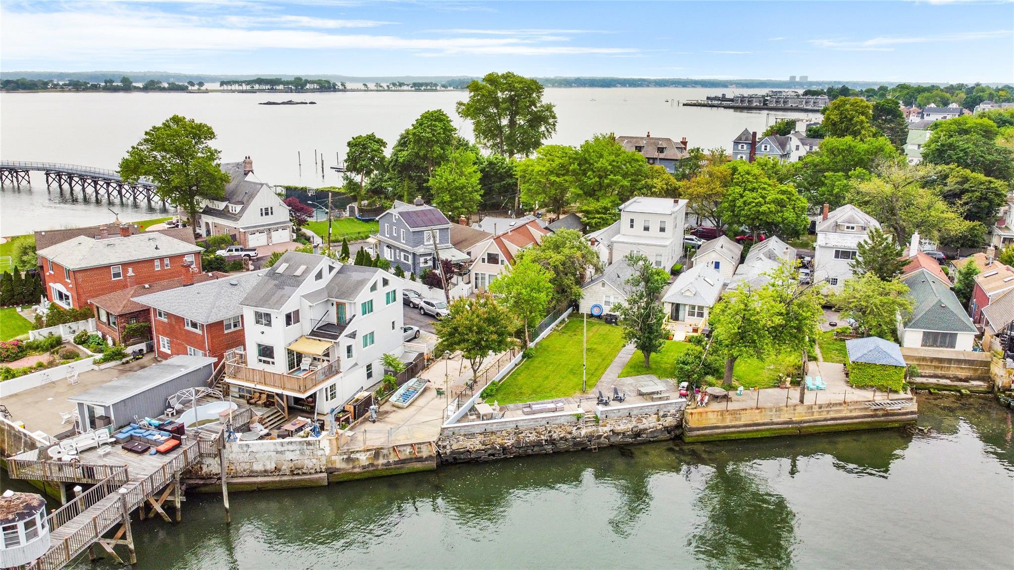 Single Family Terrace  Bronx, NY 10464, MLS-864237-30