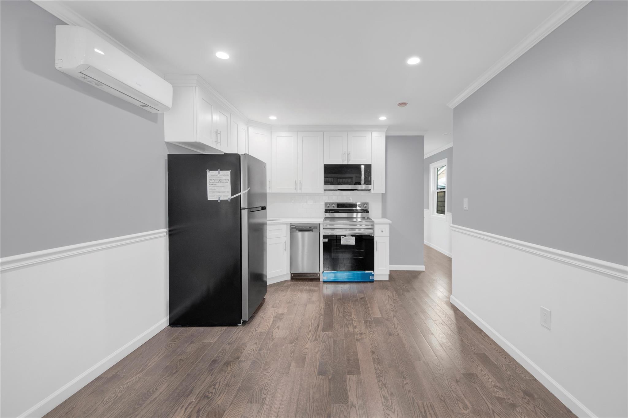 Single Family Terrace  Bronx, NY 10464, MLS-864237-4