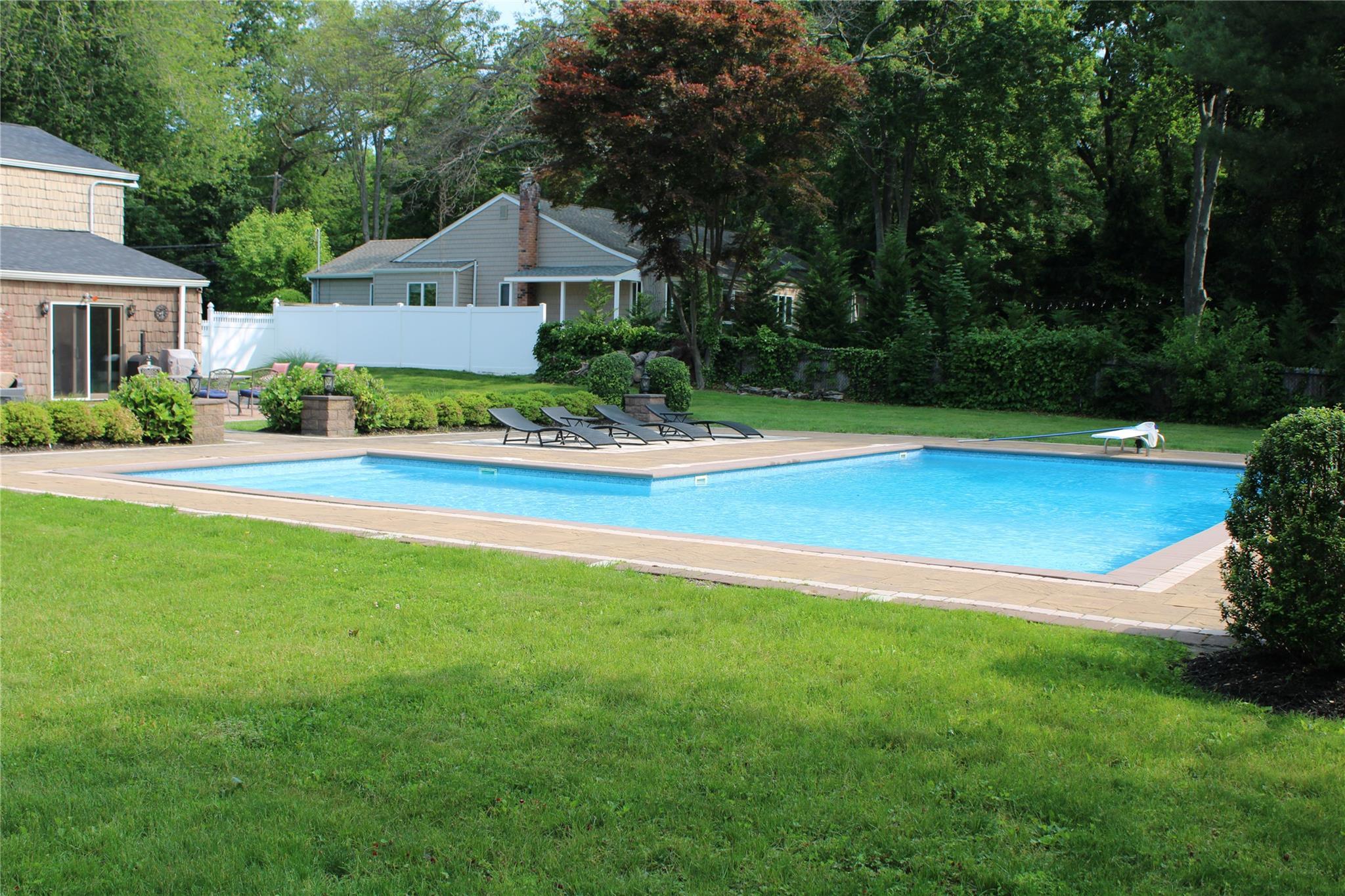 Single Family Warner  Suffolk County, NY 11743, MLS-864257-19