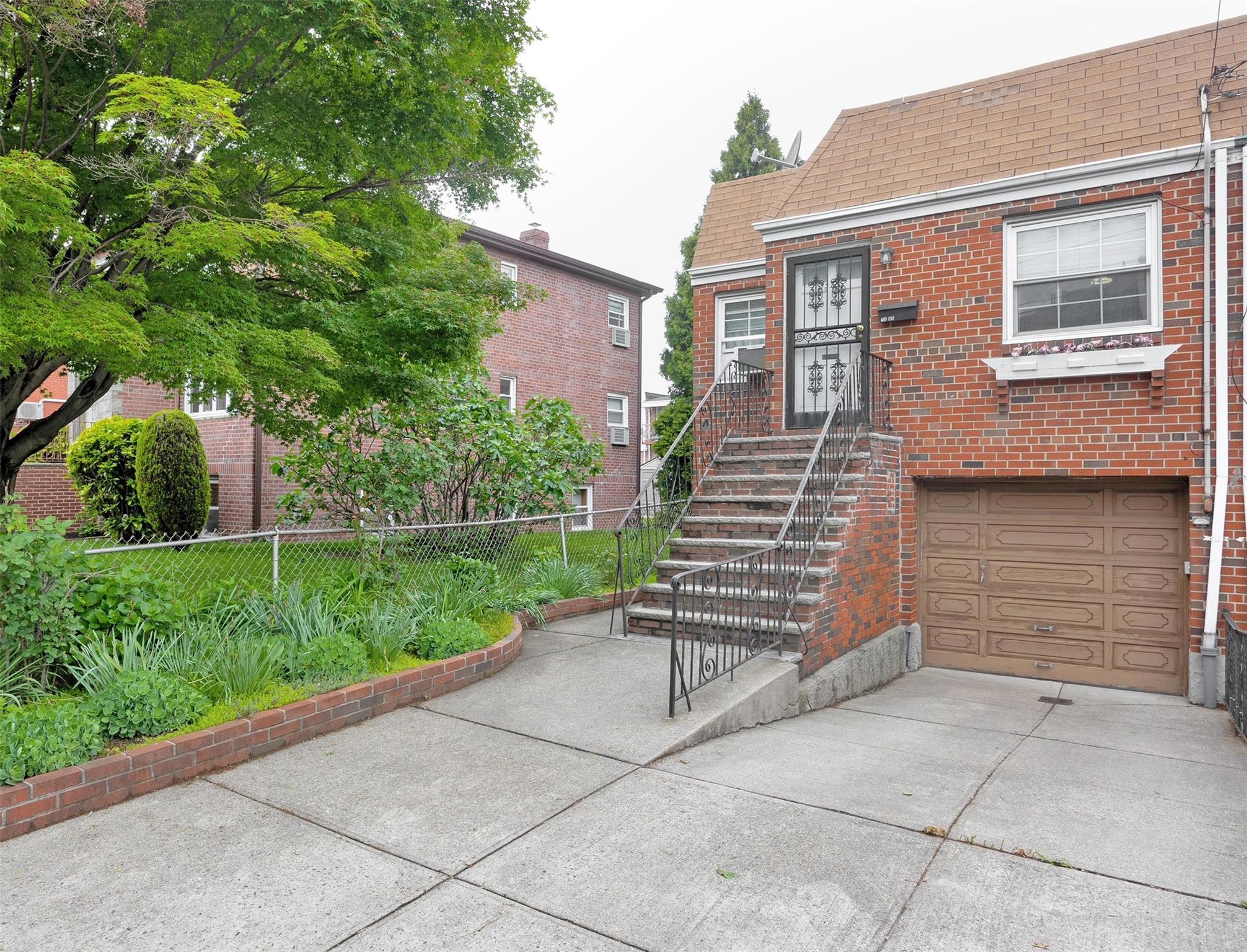Single Family 53rd  Queens, NY 11378, MLS-864259-2
