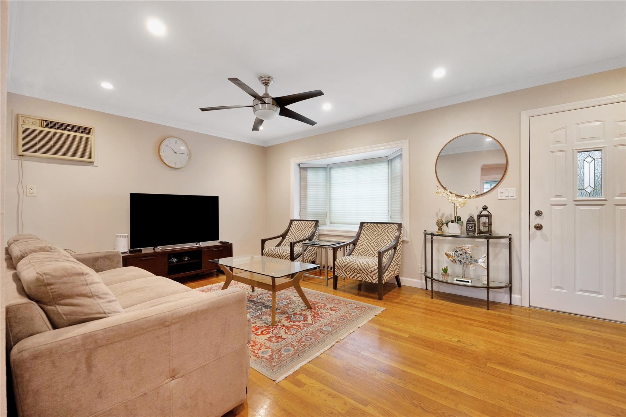 Single Family Cornwell  Nassau County, NY 11596, MLS-864263-3