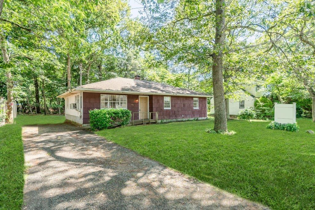 Single Family Norfleet  Suffolk County, NY 11727, MLS-864273-3