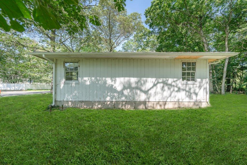 Single Family Norfleet  Suffolk County, NY 11727, MLS-864273-7