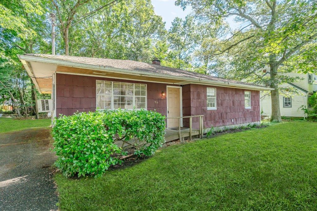 Single Family Norfleet  Suffolk County, NY 11727, MLS-864273-8