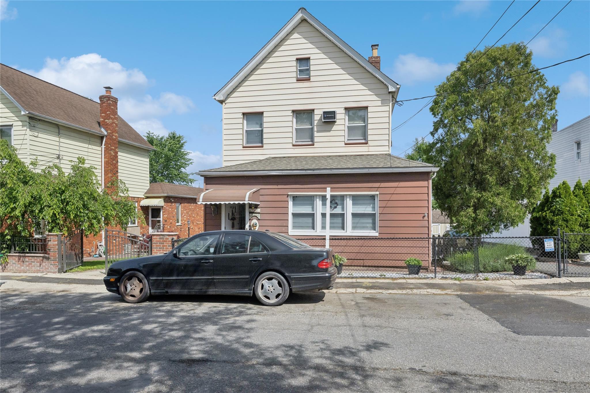 Single Family Caldwell  Queens, NY 11378, MLS-864297-2