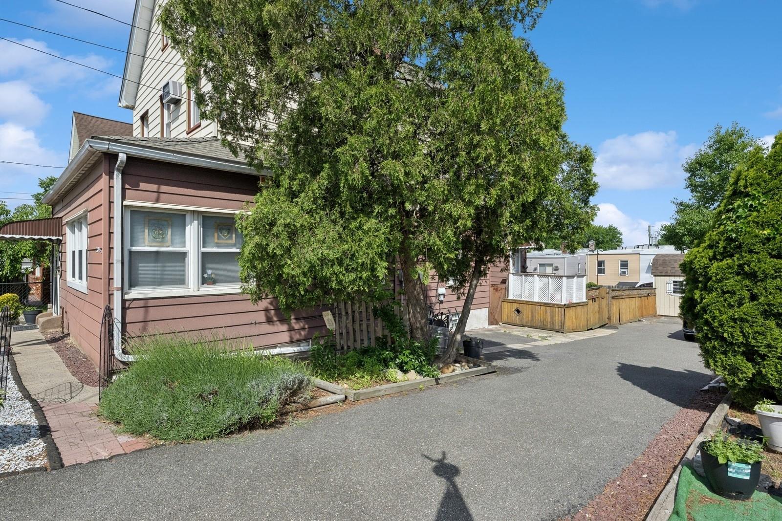 Single Family Caldwell  Queens, NY 11378, MLS-864297-5