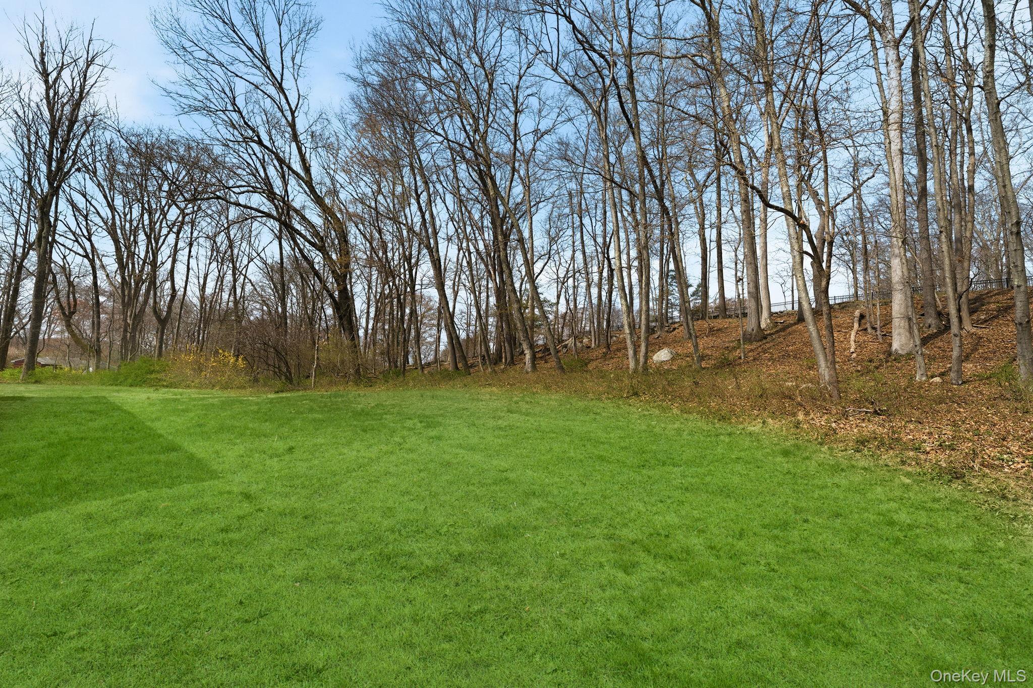 Single Family Croton Lake  Westchester County, NY 10598, MLS-864328-35
