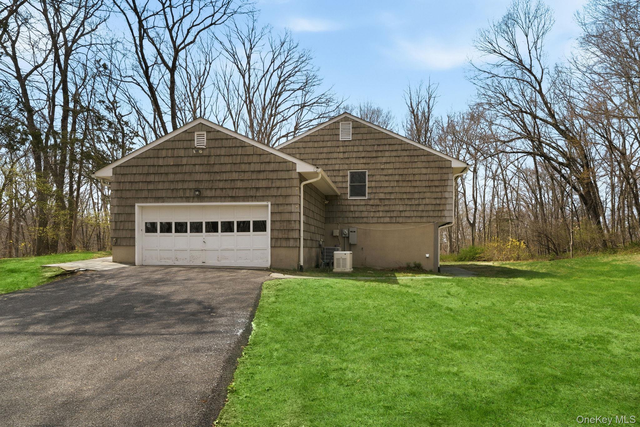 Single Family Croton Lake  Westchester County, NY 10598, MLS-864328-36