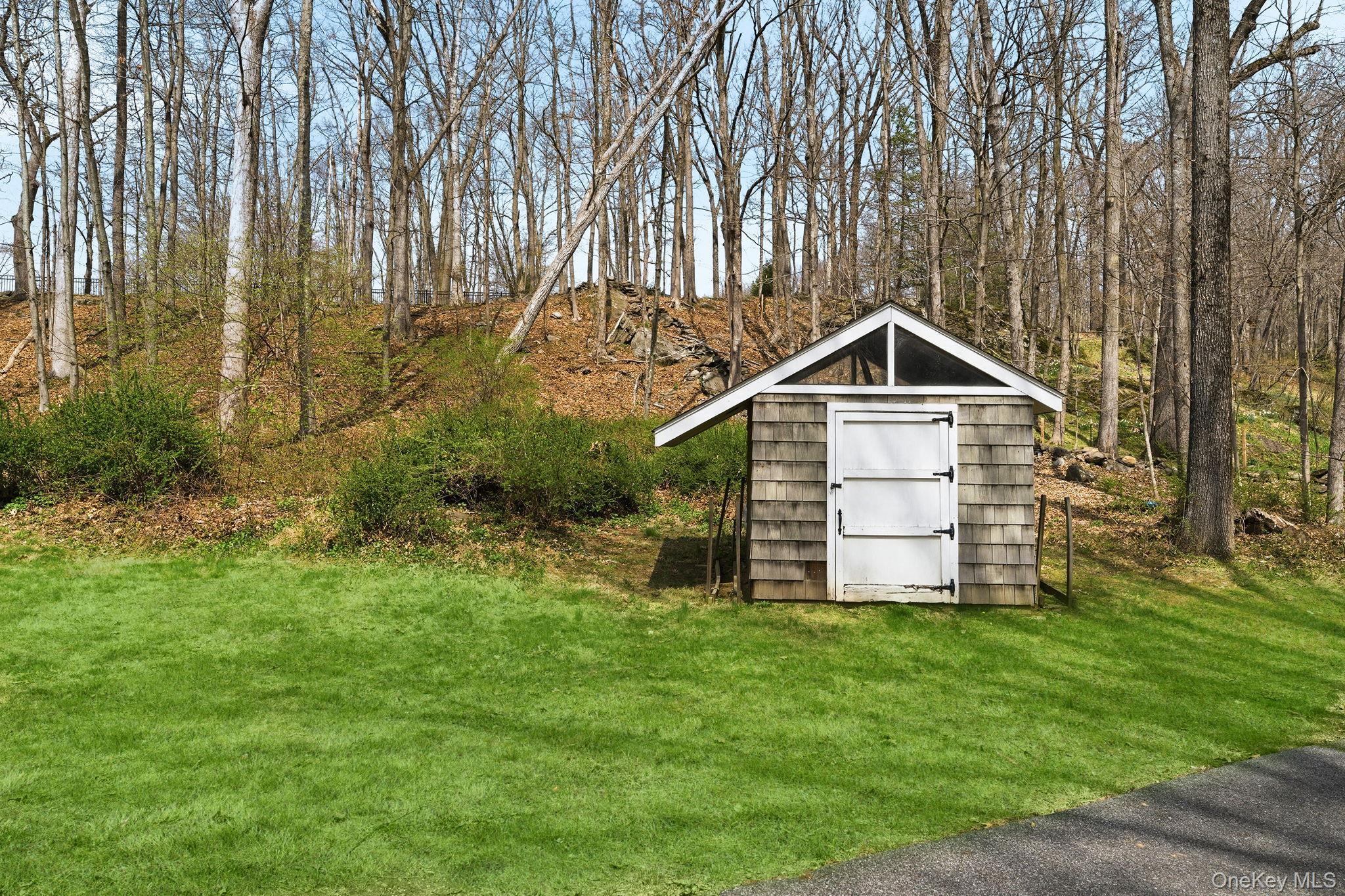 Single Family Croton Lake  Westchester County, NY 10598, MLS-864328-37