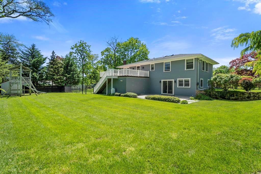 Single Family Highview  Suffolk County, NY 11719, MLS-864371-2