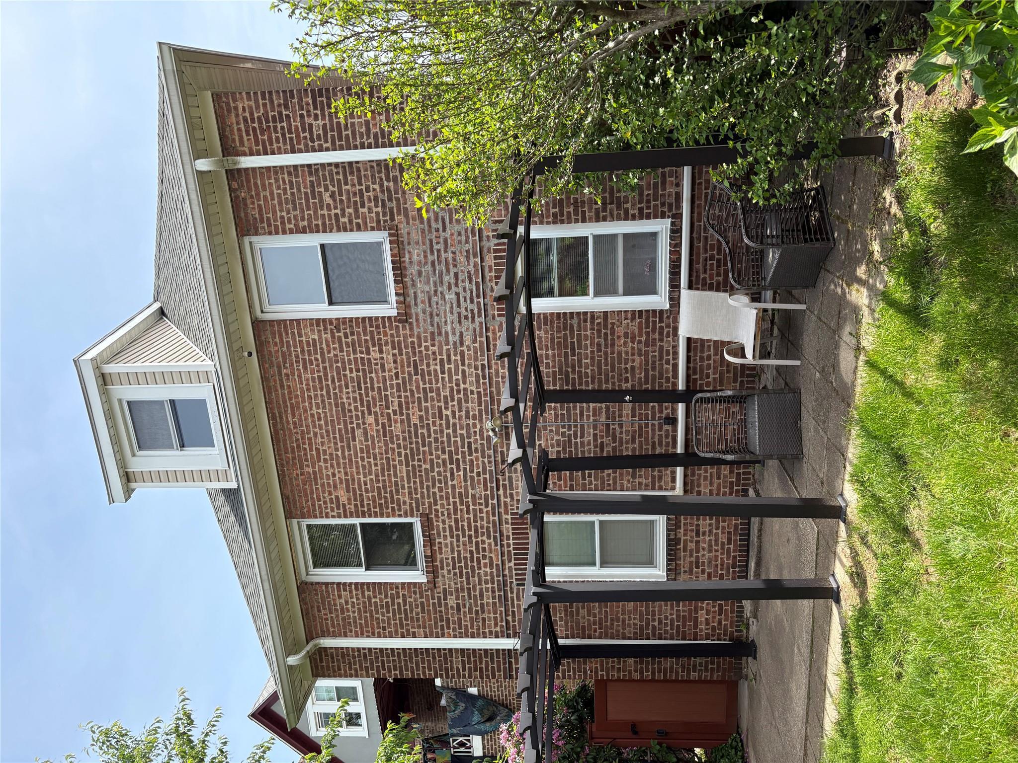 Single Family Oneida  Bronx, NY 10470, MLS-864384-11