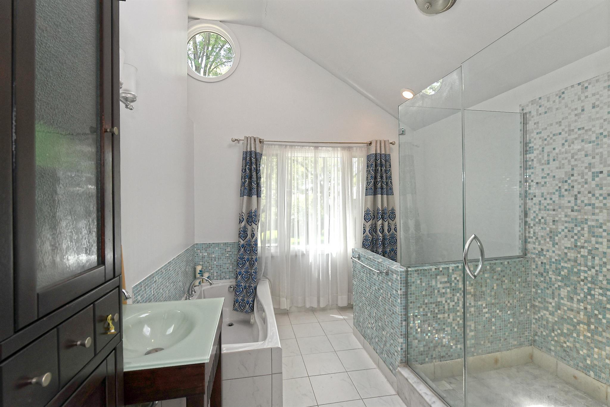 Single Family Sandy  Nassau County, NY 11530, MLS-864393-24