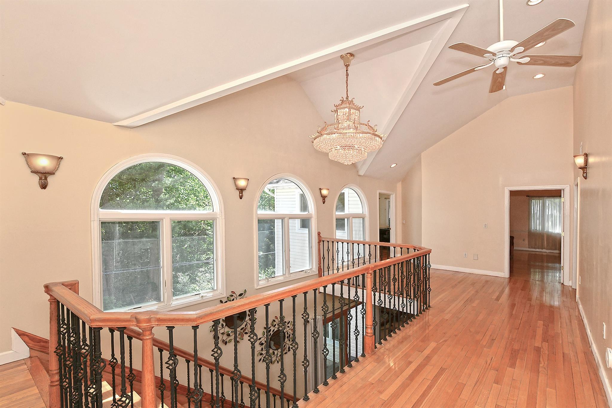 Single Family Sandy  Nassau County, NY 11530, MLS-864393-29