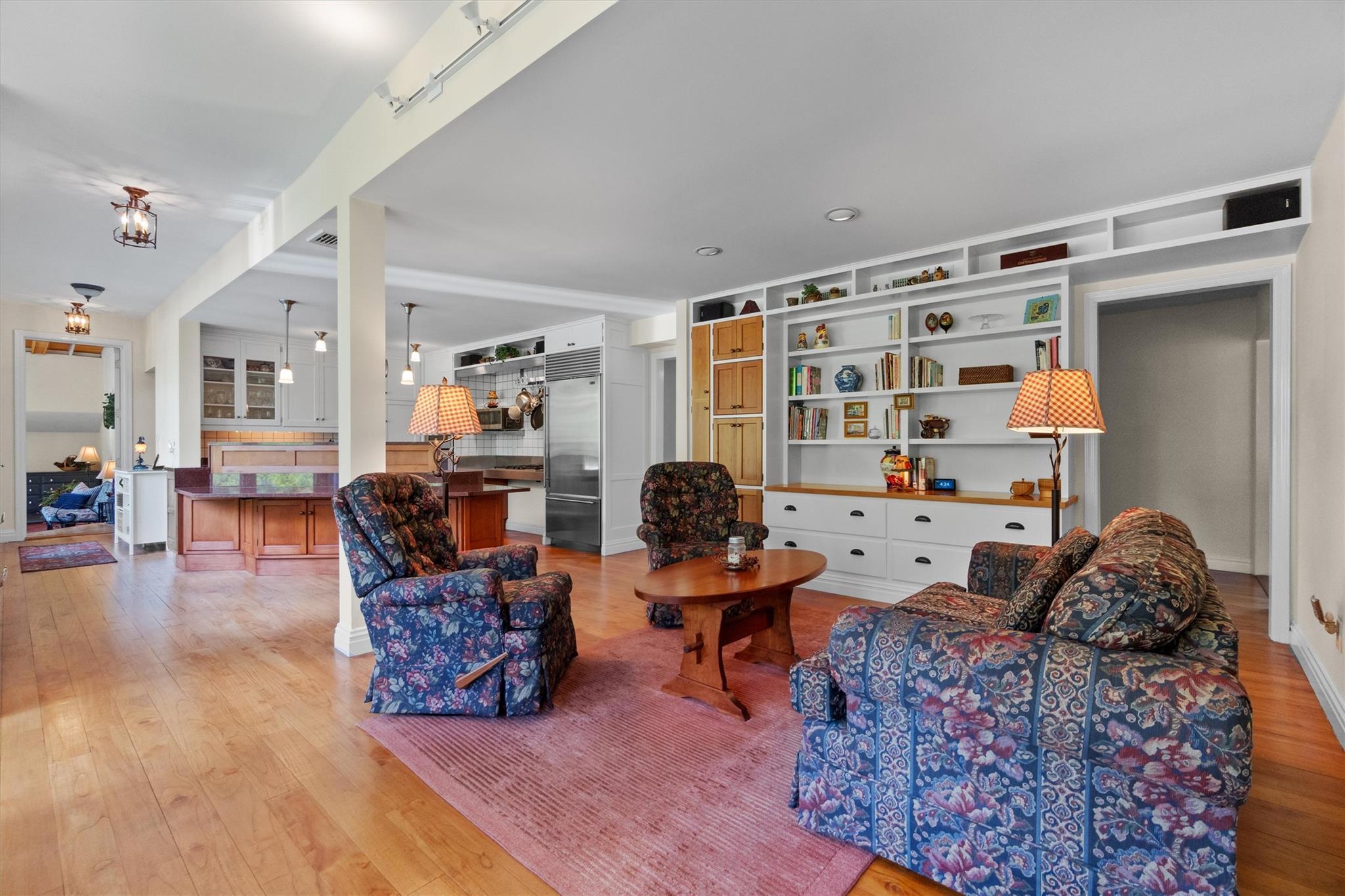 Single Family Hilltop  Westchester County, NY 10598, MLS-864406-17