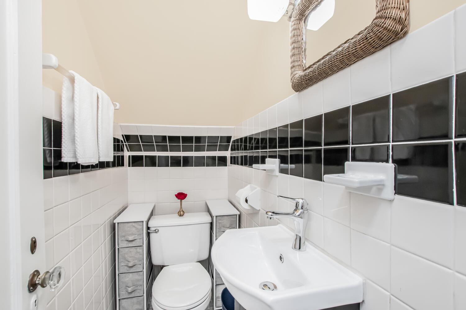 Single Family Lee  Westchester County, NY 10705, MLS-864412-20