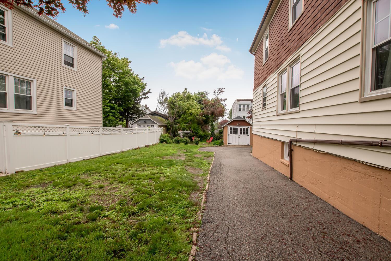 Single Family Lee  Westchester County, NY 10705, MLS-864412-5
