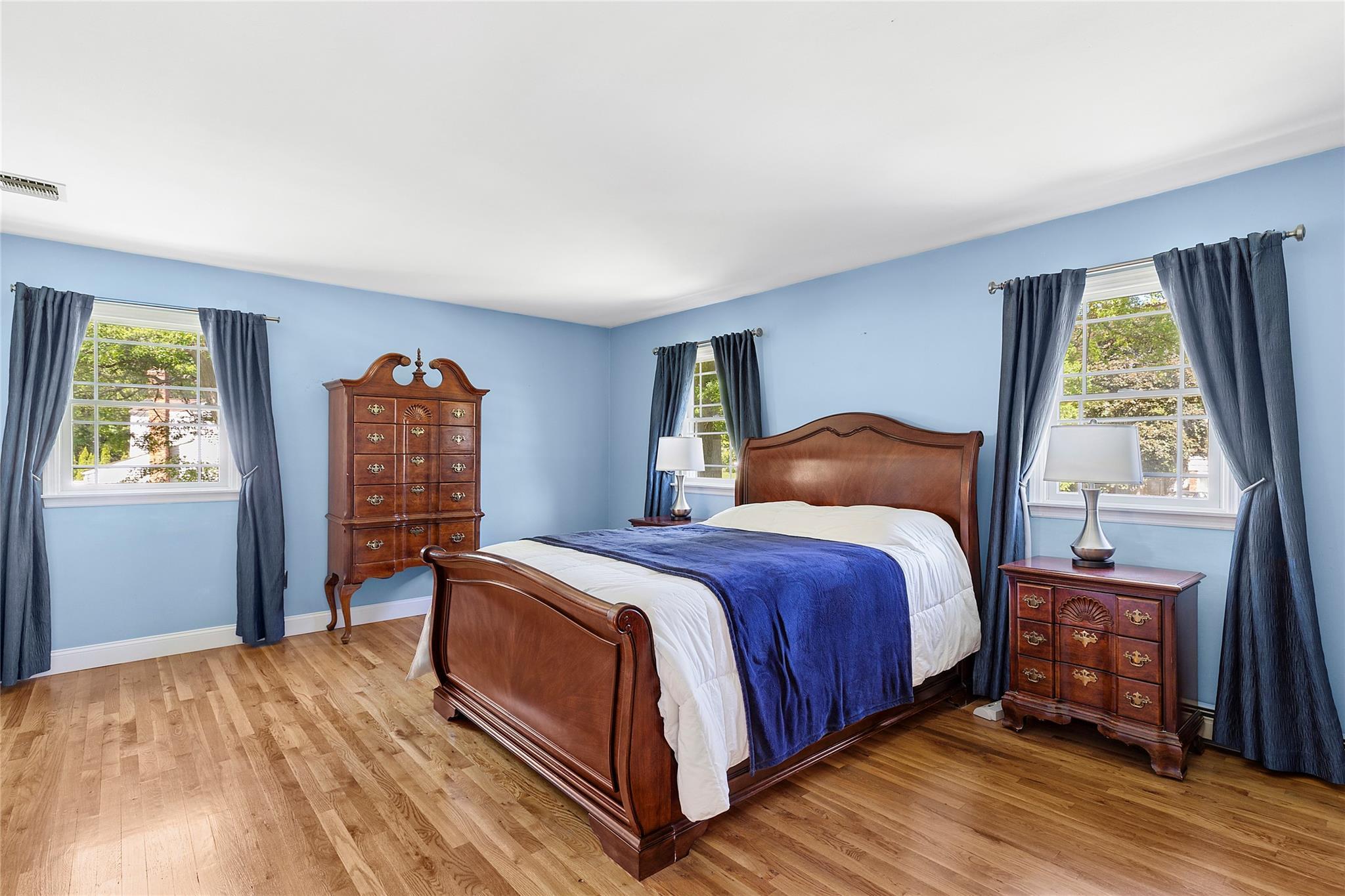 Single Family Lt John Olsen  Suffolk County, NY 11780, MLS-864417-12