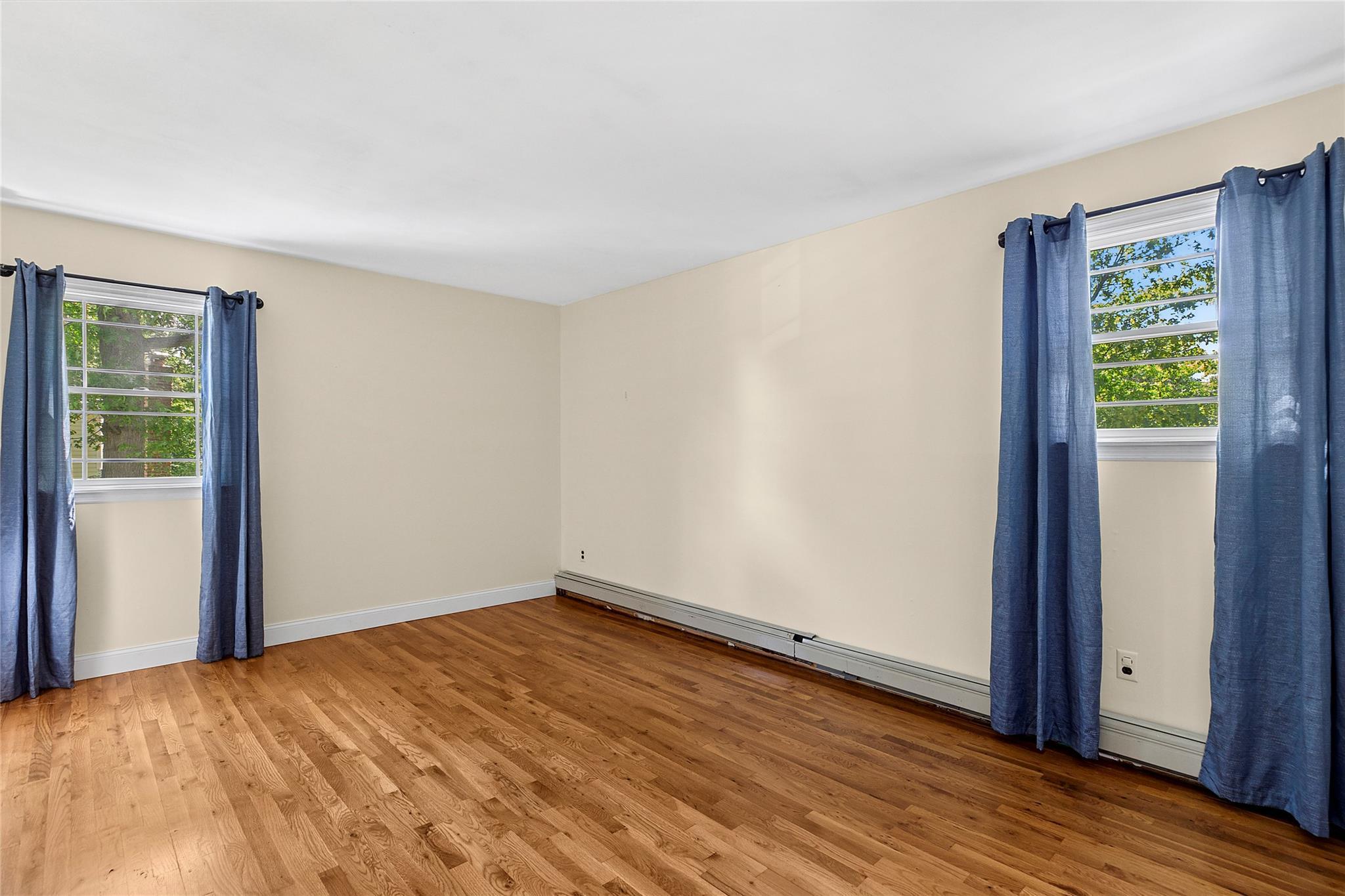 Single Family Lt John Olsen  Suffolk County, NY 11780, MLS-864417-16